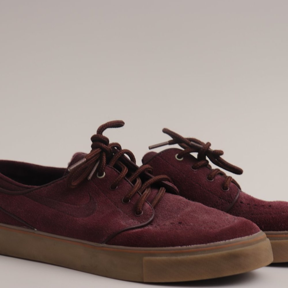 Burgundy Nike SB Janoski